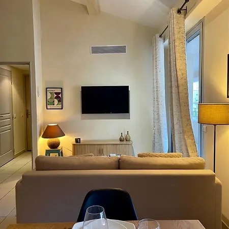 Duplex Renove Avec Balcon - Vieux Port Apartmán