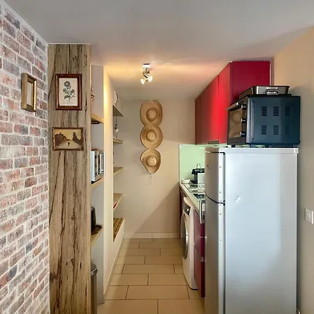 Duplex Renove Avec Balcon - Vieux Port Apartmán Cannes