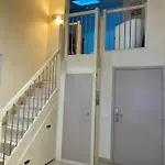 Duplex Rénové Avec Balcon - Vieux Port *