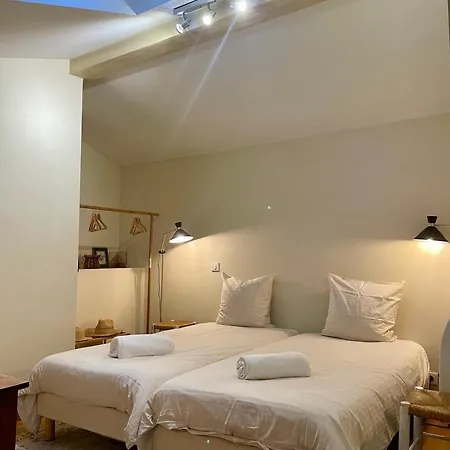 Duplex Rénové Avec Balcon - Vieux Port *